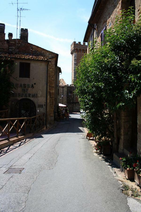 Отель Strada Giulia 16 Болгери Экстерьер фото